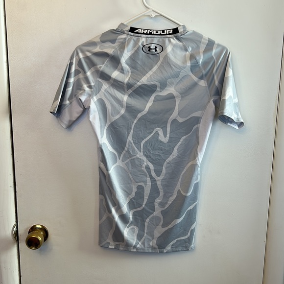 Under Armour Mens Shirt Grey Camo Size Small - Picture 3 of 3